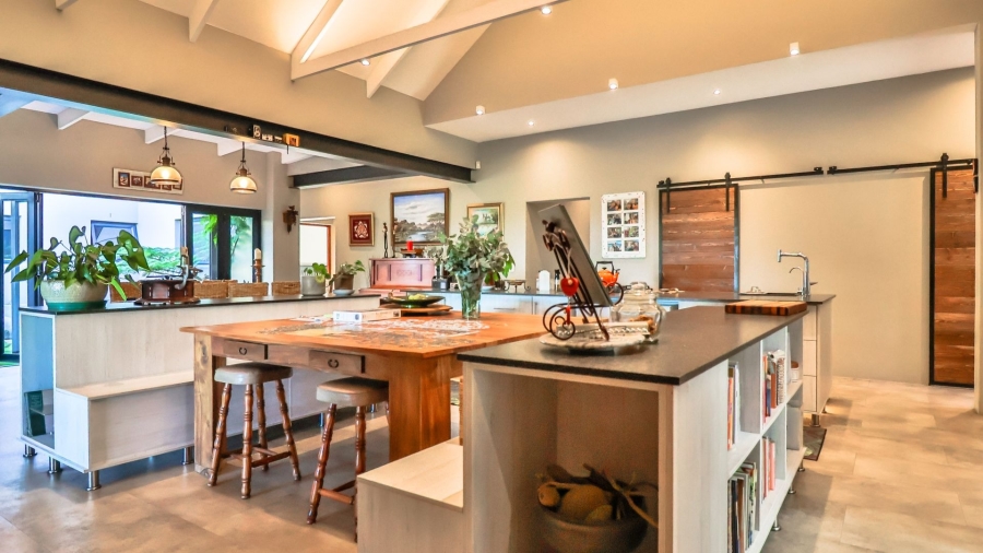 9 Bedroom Property for Sale in Onrus Western Cape